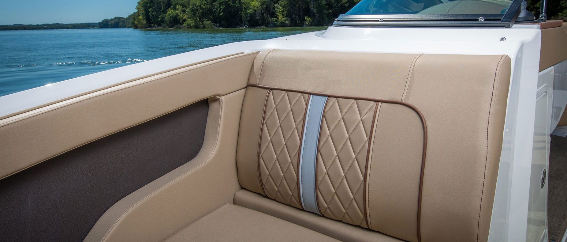 Cost To Recover Pontoon Boat Seats | Brokeasshome.com